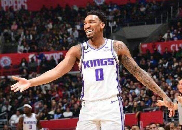 美记：若无法与太阳达成杜兰特的交易，猛龙将追求国王后卫蒙克