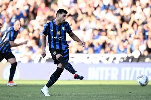 意媒：塔雷米7月26日归队，国米尝试出售他并估价1000万欧